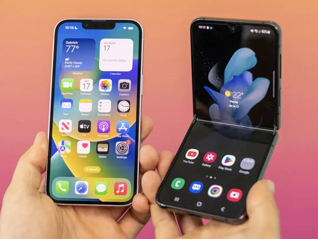 Yên tâm đi Samsung, Apple có lý do sẽ không xuất hiện màn hình gập iPhone